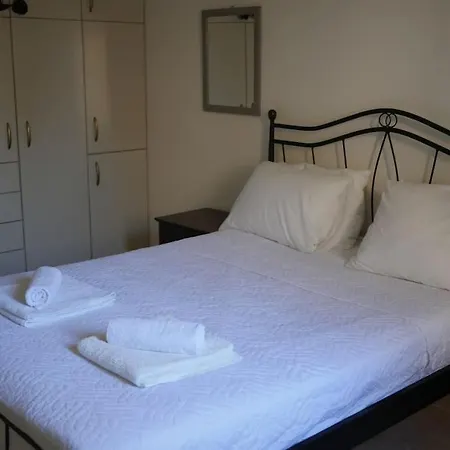 Cassiopeia 2-beds Lower On With Pool Apartman