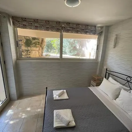 Apartman Cassiopeia 2-beds Lower On With Pool Hriszí Aktí Haniá