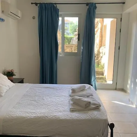Cassiopeia 2-beds Lower On With Pool * Chania (Crete)